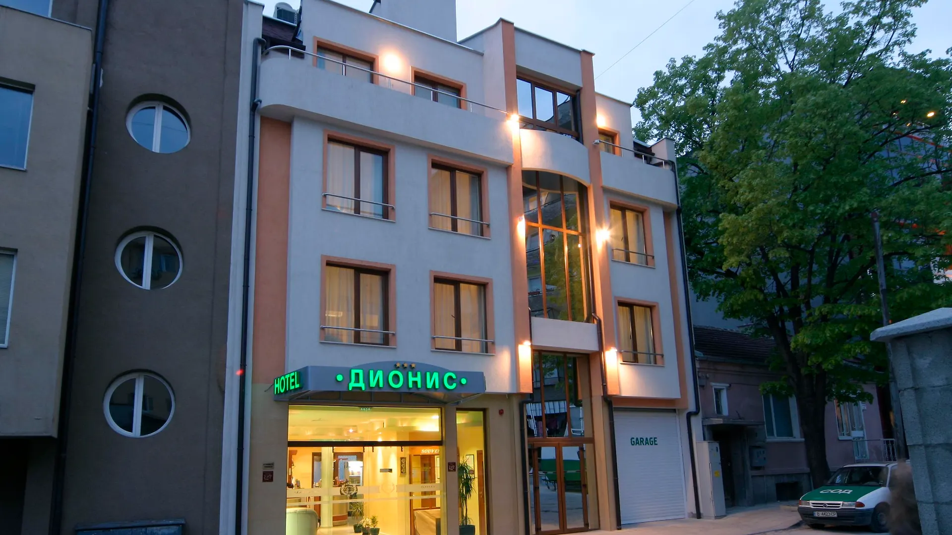 Dionis Hotel location